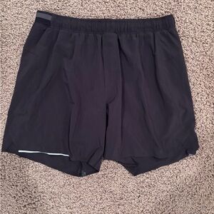 Lululemon 5 in inseam shorts L mens
